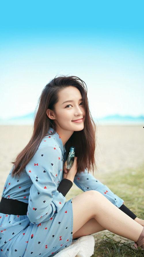 李沁被同学爆料视频在线,揭秘明星校园生活幕后